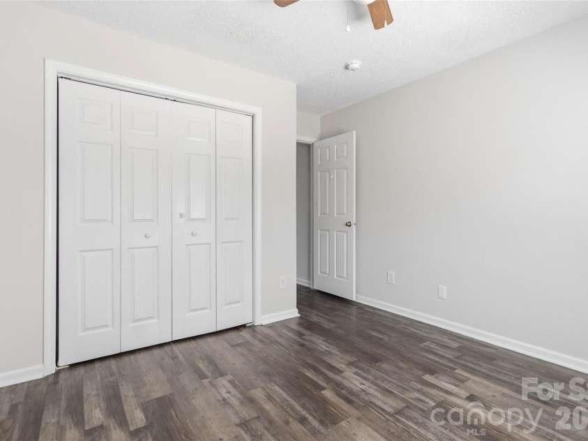 10359 Gold Pan Road, Charlotte, NC 28215.  MLS# CAR4353076, YatesRealty ID 12792. 
