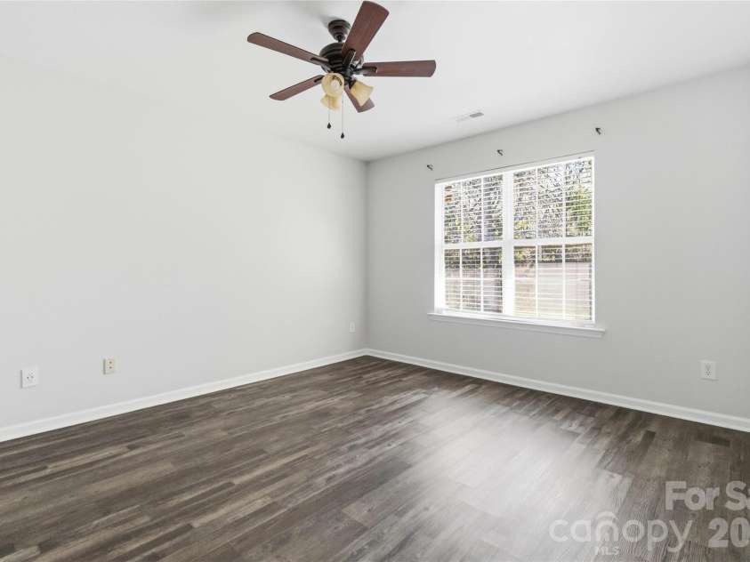 10359 Gold Pan Road, Charlotte, NC 28215.  MLS# CAR4353076, YatesRealty ID 12792. 