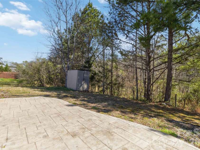 10359 Gold Pan Road, Charlotte, NC 28215.  MLS# CAR4353076, YatesRealty ID 12792. 