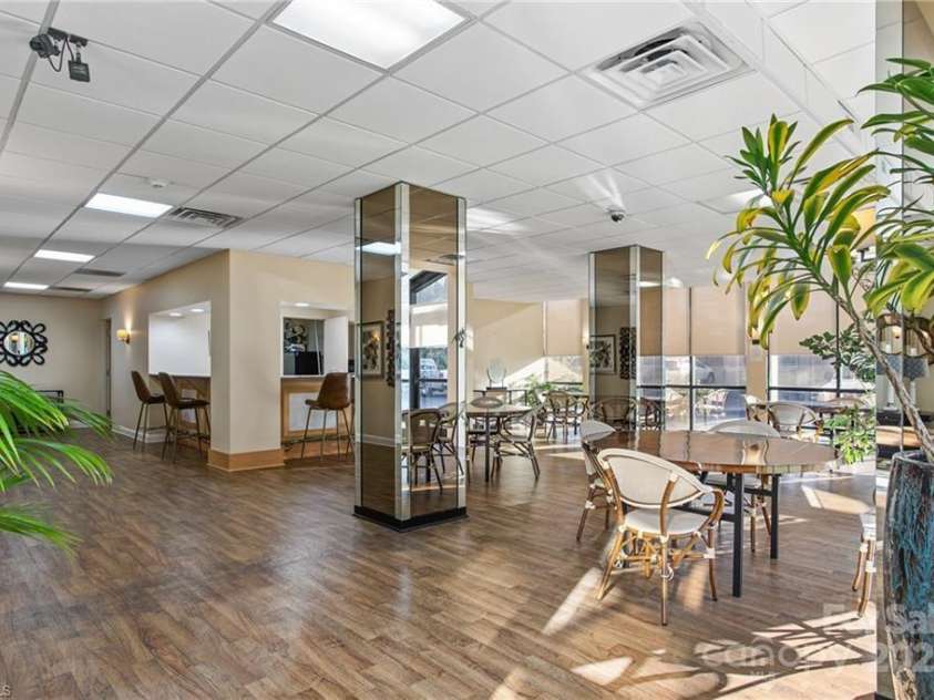 1101 Elm Street, Greensboro, NC 27401.  MLS# CAR4252290, YatesRealty ID 12792. 