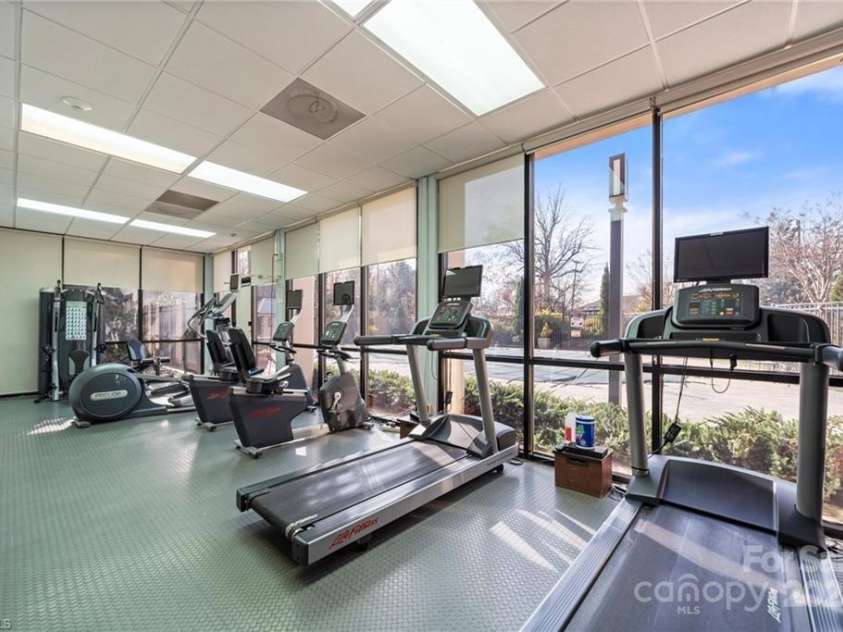 1101 Elm Street, Greensboro, NC 27401.  MLS# CAR4252290, YatesRealty ID 12792. 