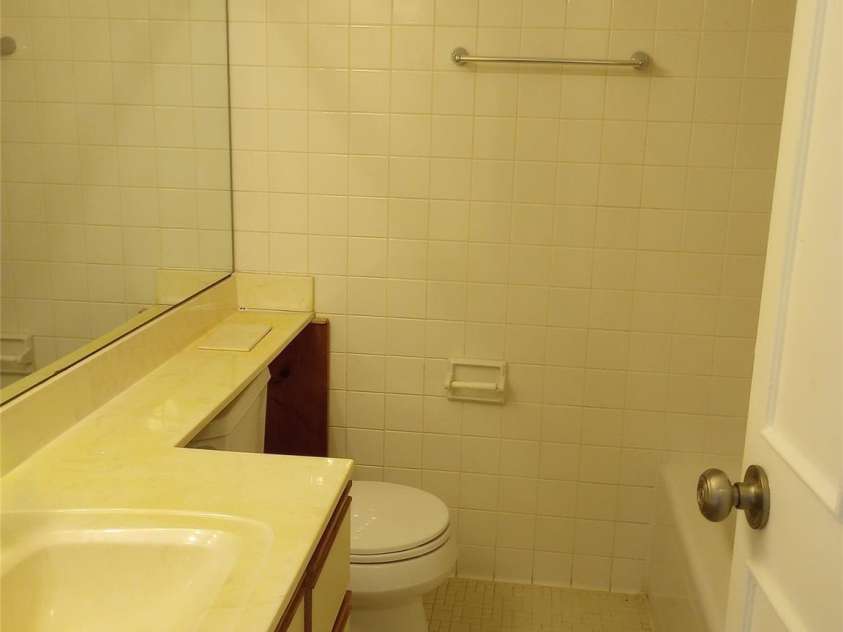 1101 Elm Street, Greensboro, NC 27401.  MLS# CAR4252290, YatesRealty ID 12792. 