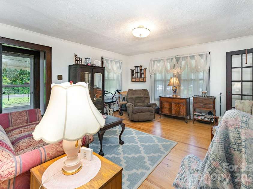 2556 Salem Church Road, Lincolnton, NC 28092.  MLS# CAR4256472, YatesRealty ID 12793. 