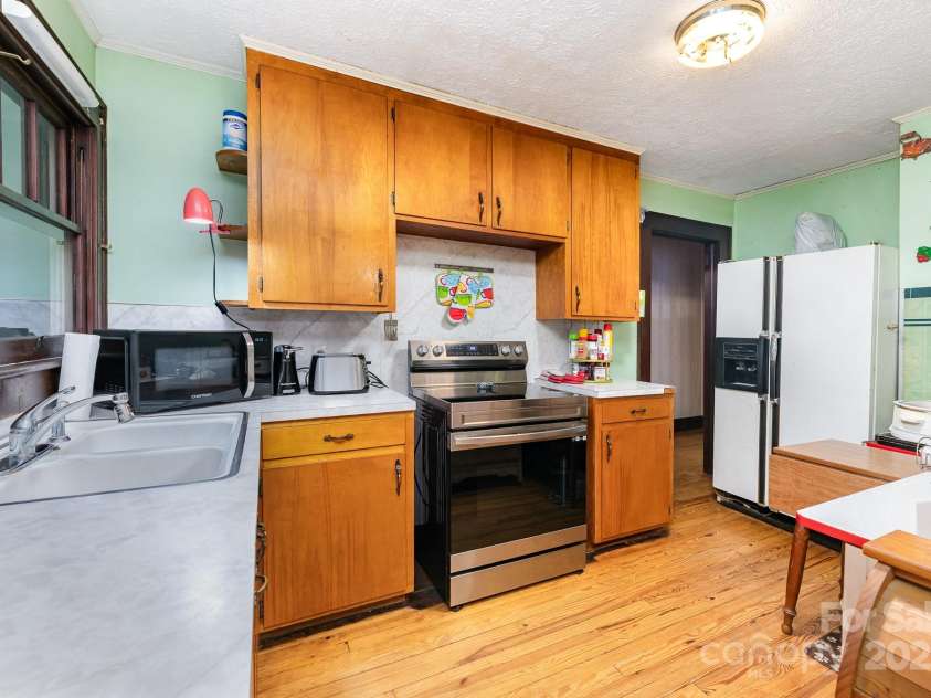 2556 Salem Church Road, Lincolnton, NC 28092.  MLS# CAR4256472, YatesRealty ID 12793. 