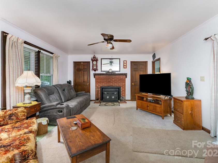 2556 Salem Church Road, Lincolnton, NC 28092.  MLS# CAR4256472, YatesRealty ID 12793. 