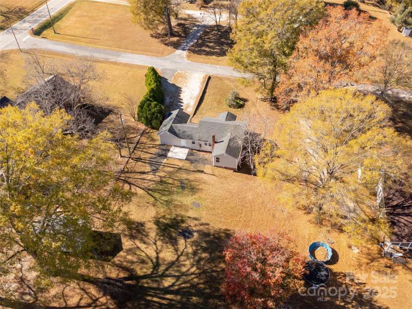 2429 Bartlett Street, Lancaster, SC 29720.  MLS# CAR4322216, YatesRealty ID 12794. 