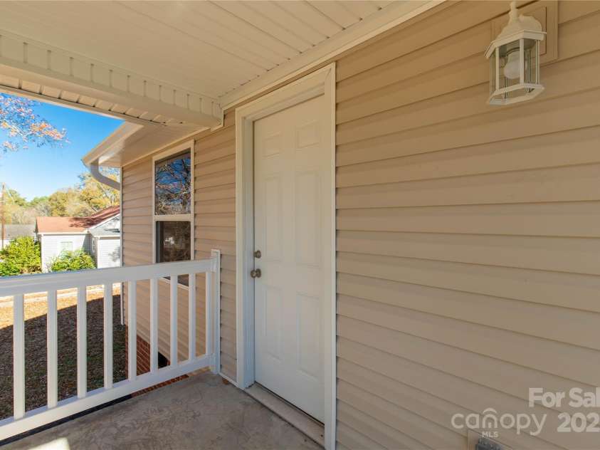 2429 Bartlett Street, Lancaster, SC 29720.  MLS# CAR4322216, YatesRealty ID 12794. 