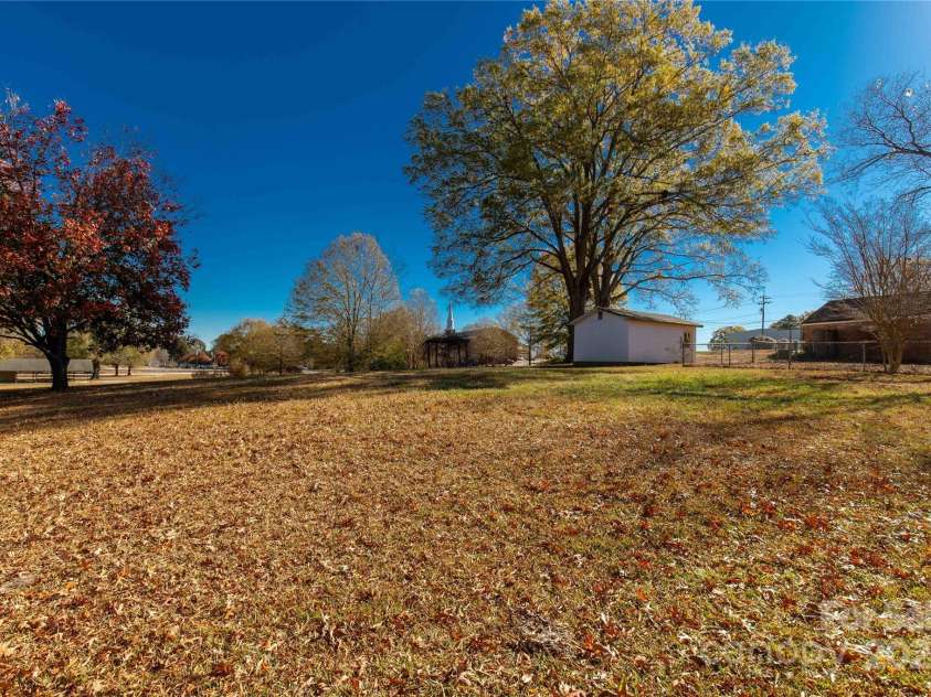 2429 Bartlett Street, Lancaster, SC 29720.  MLS# CAR4322216, YatesRealty ID 12794. 