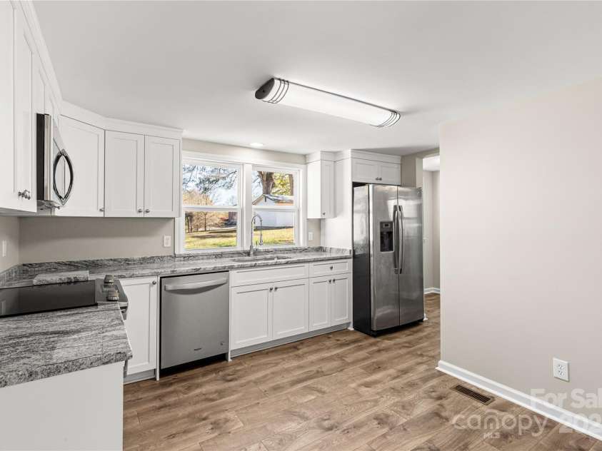 2429 Bartlett Street, Lancaster, SC 29720.  MLS# CAR4322216, YatesRealty ID 12794. 