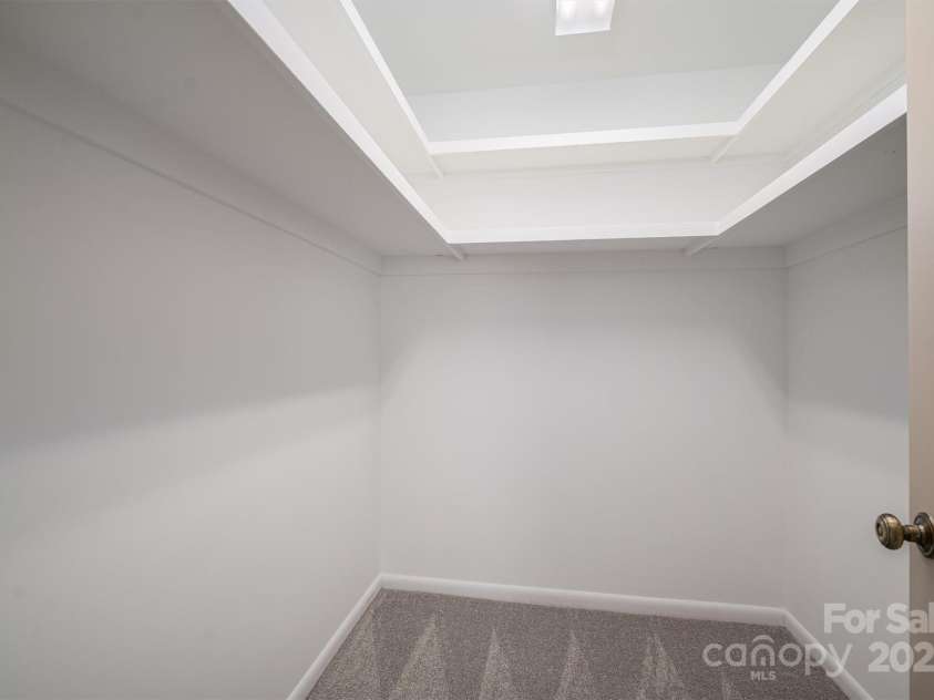 102 3rd Avenue, Catawba, NC 28609.  MLS# CAR4225769, YatesRealty ID 12795. 