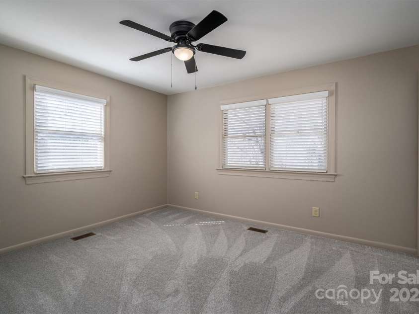 102 3rd Avenue, Catawba, NC 28609.  MLS# CAR4225769, YatesRealty ID 12795. 