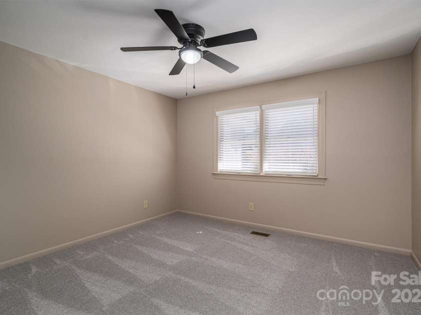 102 3rd Avenue, Catawba, NC 28609.  MLS# CAR4225769, YatesRealty ID 12795. 