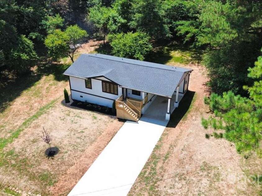 2918 Lon Street, Shelby, NC 28152.  MLS# CAR4280061, YatesRealty ID 12799. 