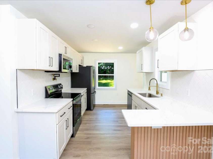 2918 Lon Street, Shelby, NC 28152.  MLS# CAR4280061, YatesRealty ID 12799. 