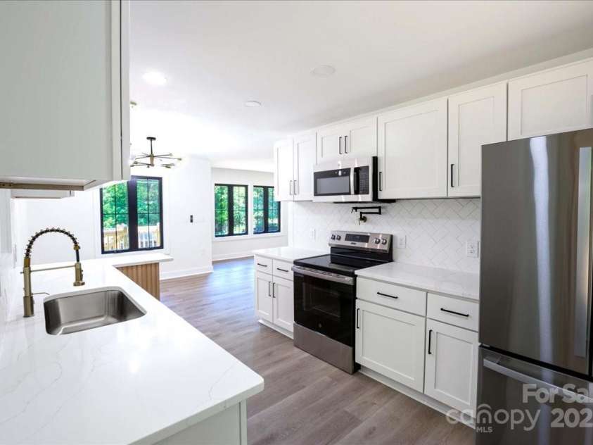 2918 Lon Street, Shelby, NC 28152.  MLS# CAR4280061, YatesRealty ID 12799. 