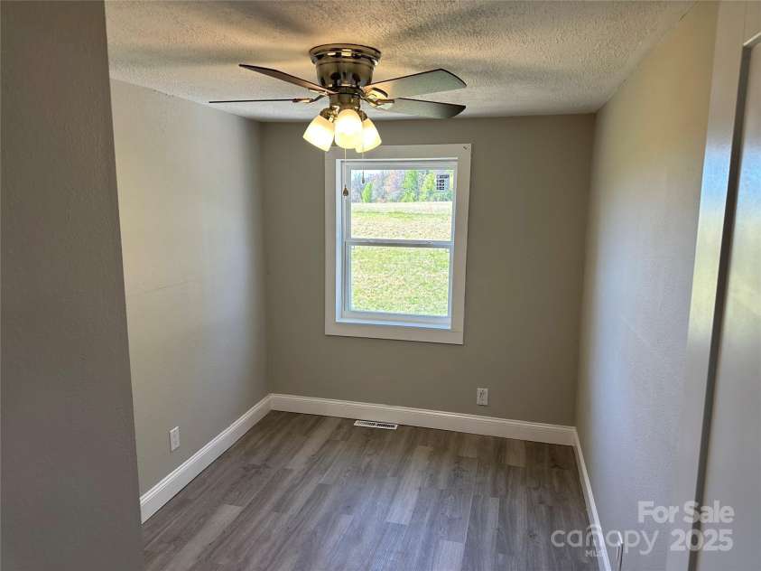 209 Brookview Road, Statesville, NC 28625.  MLS# CAR4249686, YatesRealty ID 128. 