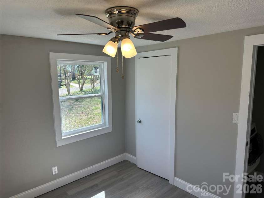 209 Brookview Road, Statesville, NC 28625.  MLS# CAR4249686, YatesRealty ID 128. 