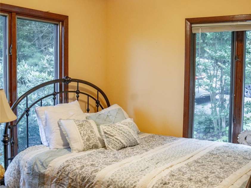 394 Sunrise Ridge Road, Spruce Pine, NC 28777.  MLS# CAR4155841, YatesRealty ID 128. 