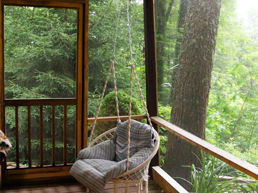394 Sunrise Ridge Road, Spruce Pine, NC 28777.  MLS# CAR4155841, YatesRealty ID 128. 