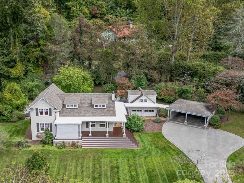 111 Rathfarnham Circle, Asheville, NC 28803.  MLS# CAR4308517, YatesRealty ID 1280. 