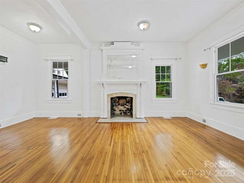 111 Rathfarnham Circle, Asheville, NC 28803.  MLS# CAR4308517, YatesRealty ID 1280. 