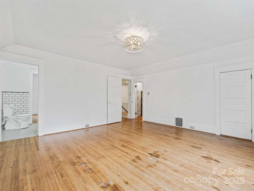 111 Rathfarnham Circle, Asheville, NC 28803.  MLS# CAR4308517, YatesRealty ID 1280. 