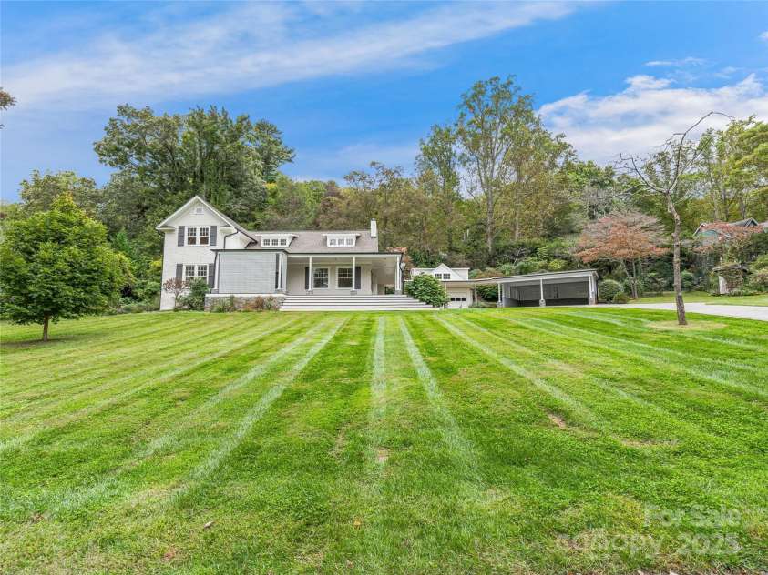 111 Rathfarnham Circle, Asheville, NC 28803.  MLS# CAR4308517, YatesRealty ID 1280. 