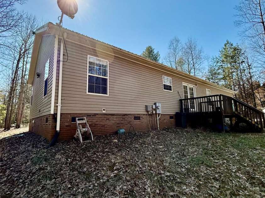 191 Ashford Drive, Olin, NC 28660.  MLS# CAR4226229, YatesRealty ID 1280. 