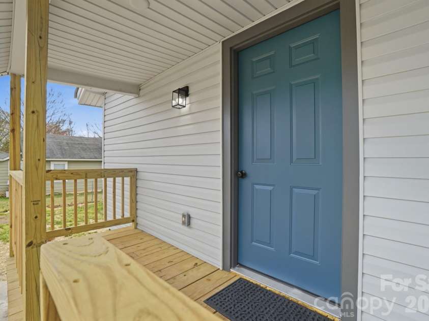 512 3rd Street, Stanley, NC 28164.  MLS# CAR4356031, YatesRealty ID 12800. Back Deck