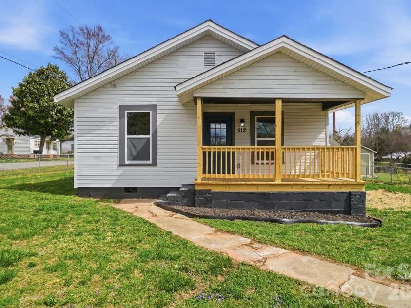 512 3rd Street, Stanley, NC 28164.  MLS# CAR4356031, YatesRealty ID 12800. Fully Renovated!