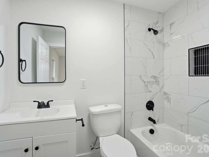 512 3rd Street, Stanley, NC 28164.  MLS# CAR4356031, YatesRealty ID 12800. Primary Bathroom