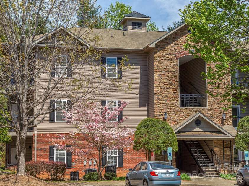 436 Appeldoorn Circle, Asheville, NC 28803.  MLS# CAR4248415, YatesRealty ID 12801. 
