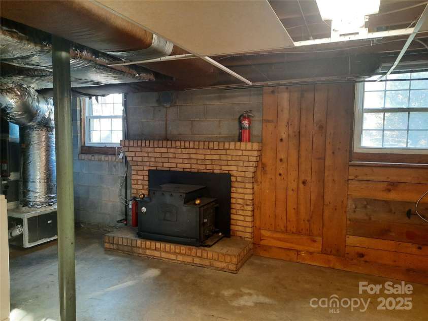 121 Greenview Drive, Kannapolis, NC 28081.  MLS# CAR4320914, YatesRealty ID 12802. Basement area