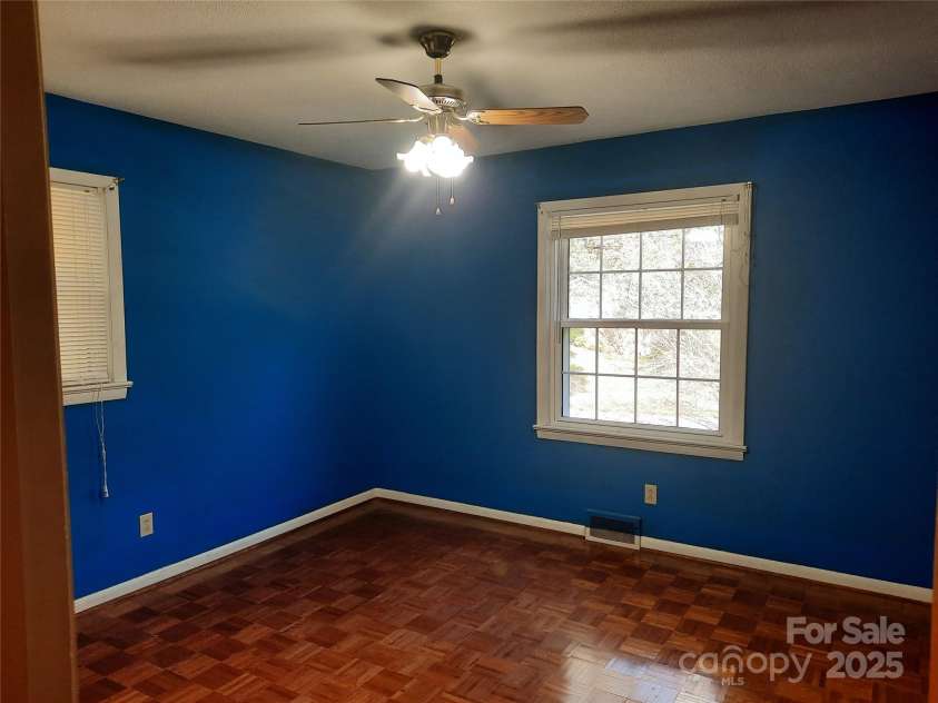121 Greenview Drive, Kannapolis, NC 28081.  MLS# CAR4320914, YatesRealty ID 12802. Secondary Bedroom