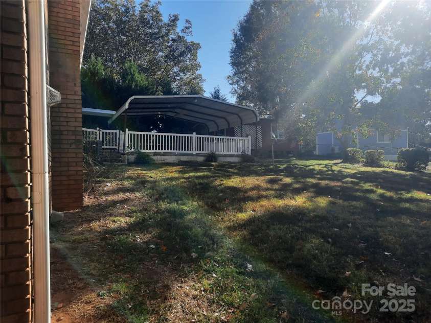 121 Greenview Drive, Kannapolis, NC 28081.  MLS# CAR4320914, YatesRealty ID 12802. View of backyard