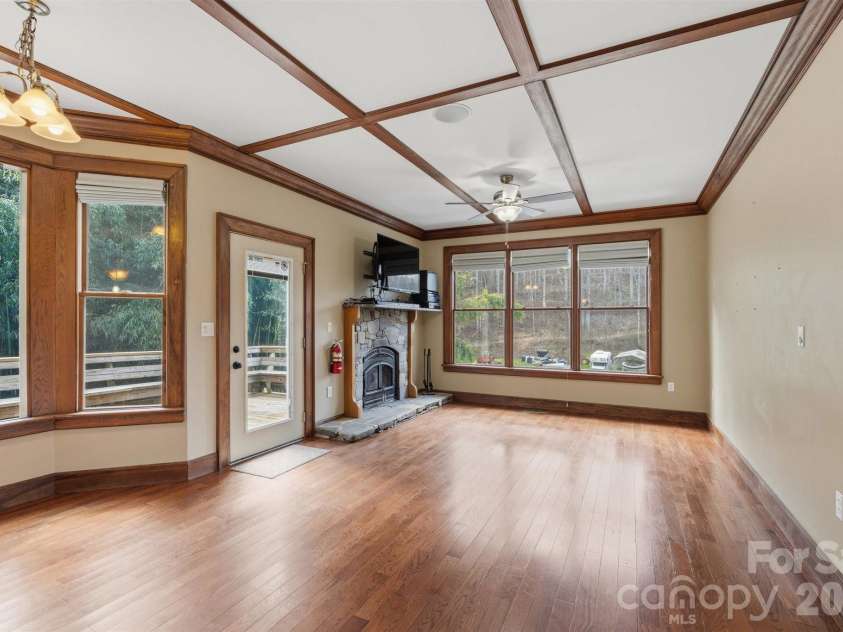 22 Pear Tree Lane, Leicester, NC 28748.  MLS# CAR4371027, YatesRealty ID 12806. 