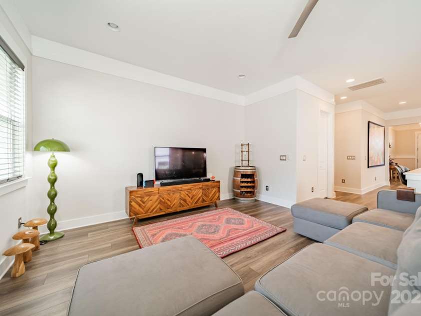 5006 Whitman Avenue, Matthews, NC 28105.  MLS# CAR4237851, YatesRealty ID 12807. Spacious living room