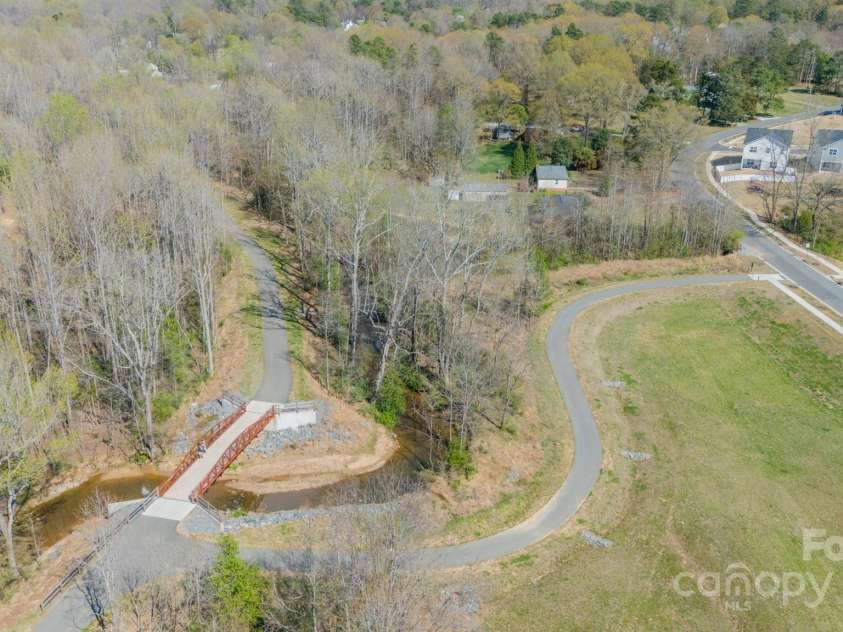 5006 Whitman Avenue, Matthews, NC 28105.  MLS# CAR4237851, YatesRealty ID 12807. Walking trails