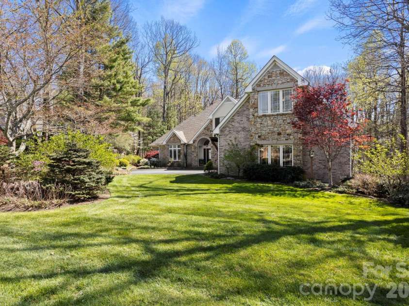 106 Farwood Court, Flat Rock, NC 28731.  MLS# CAR4371400, YatesRealty ID 12808. 