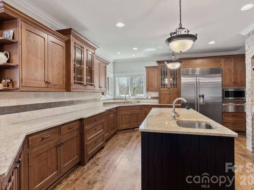 106 Farwood Court, Flat Rock, NC 28731.  MLS# CAR4371400, YatesRealty ID 12808. 