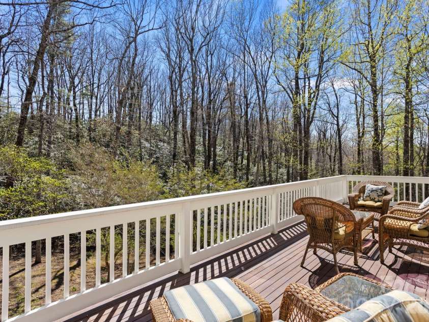 106 Farwood Court, Flat Rock, NC 28731.  MLS# CAR4371400, YatesRealty ID 12808. 
