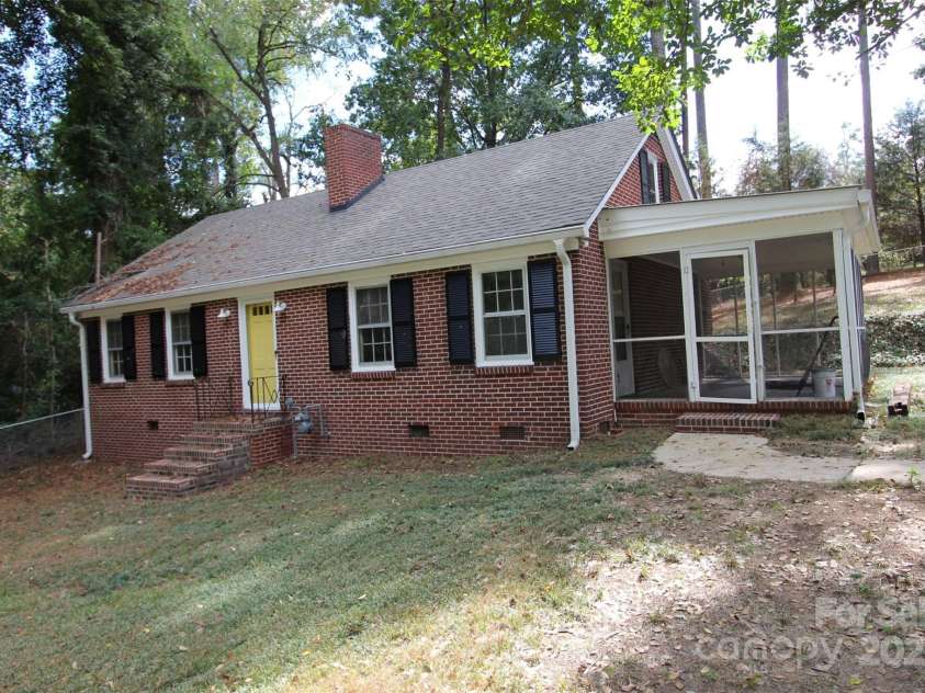 502 Wade Street, Wadesboro, NC 28170.  MLS# CAR4310669, YatesRealty ID 1281. 