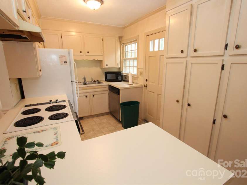 502 Wade Street, Wadesboro, NC 28170.  MLS# CAR4310669, YatesRealty ID 1281. 