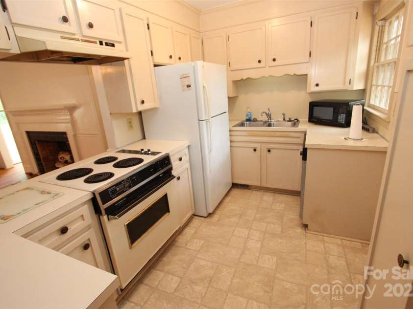 502 Wade Street, Wadesboro, NC 28170.  MLS# CAR4310669, YatesRealty ID 1281. 