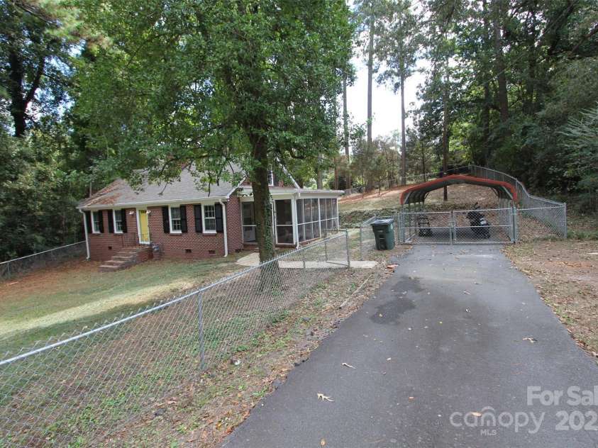 502 Wade Street, Wadesboro, NC 28170.  MLS# CAR4310669, YatesRealty ID 1281. 