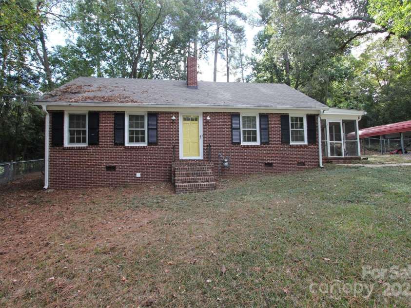 502 Wade Street, Wadesboro, NC 28170.  MLS# CAR4310669, YatesRealty ID 1281. 