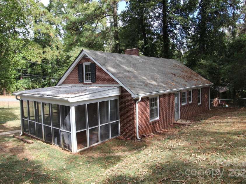 502 Wade Street, Wadesboro, NC 28170.  MLS# CAR4310669, YatesRealty ID 1281. 
