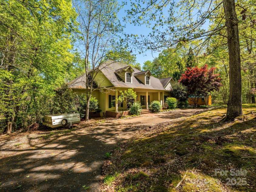 1448-1 New Prospect Church Road, Shelby, NC 28150.  MLS# CAR4214412, YatesRealty ID 12811. Front & Left Side