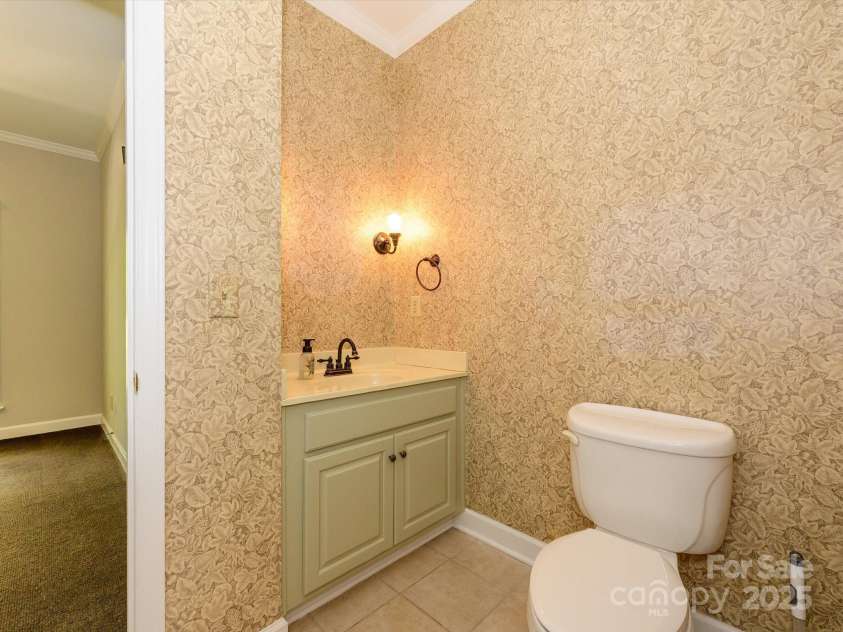 1448-1 New Prospect Church Road, Shelby, NC 28150.  MLS# CAR4214412, YatesRealty ID 12811. Half Bath