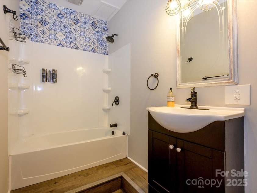 1448-1 New Prospect Church Road, Shelby, NC 28150.  MLS# CAR4309111, YatesRealty ID 12811. Basement Level Bath